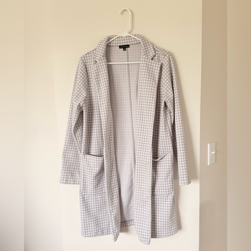 Elegant Gray Houndstooth Women's Coat